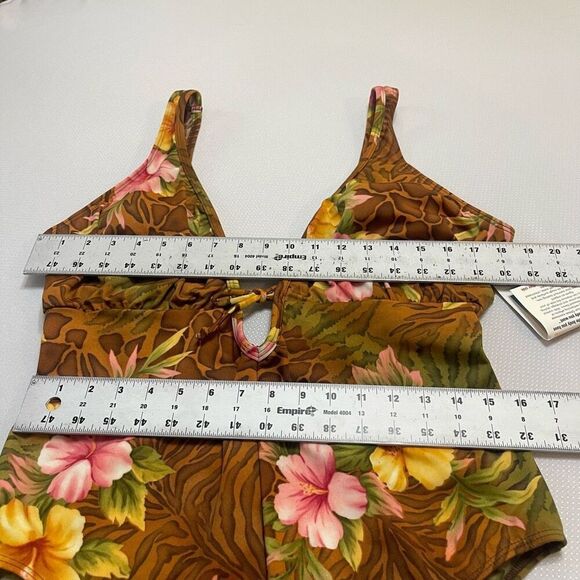 NWT Sun Streak By Newport News Floral One Piece Bathing Suit Swimsuit Plus 20W - Picture 4 of 8